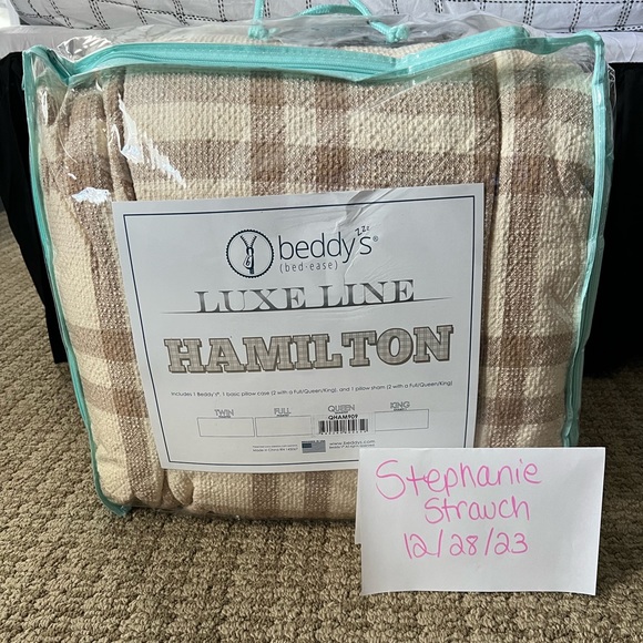 Queen size Beddy - Hamilton Luxe. NEW! - Picture 2 of 2